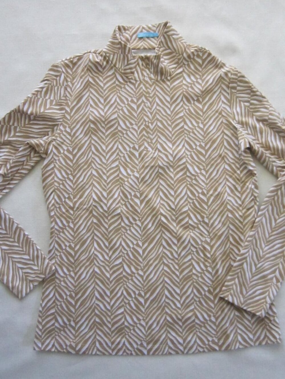 J. McLaughlin Zip Front Long Sleeve Top, Sz M